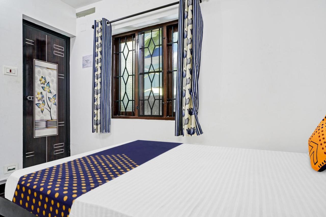 Spot On Blissful Villa Kochi 외부 사진